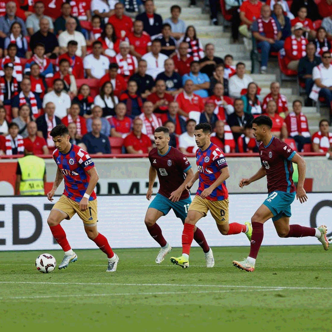 Mainoo rút khỏi tuyển Anh trước trận gặp Tây Ban Nha: Man United đọc được chữ ký của sự may rủi