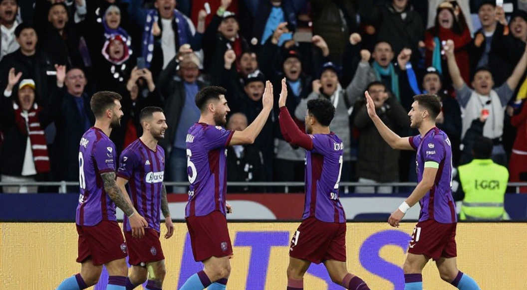 Ghế trống ở Trabzon: Thomas Reis, Fatih Tekke và bài toán Trabzonspor chưa có đáp án