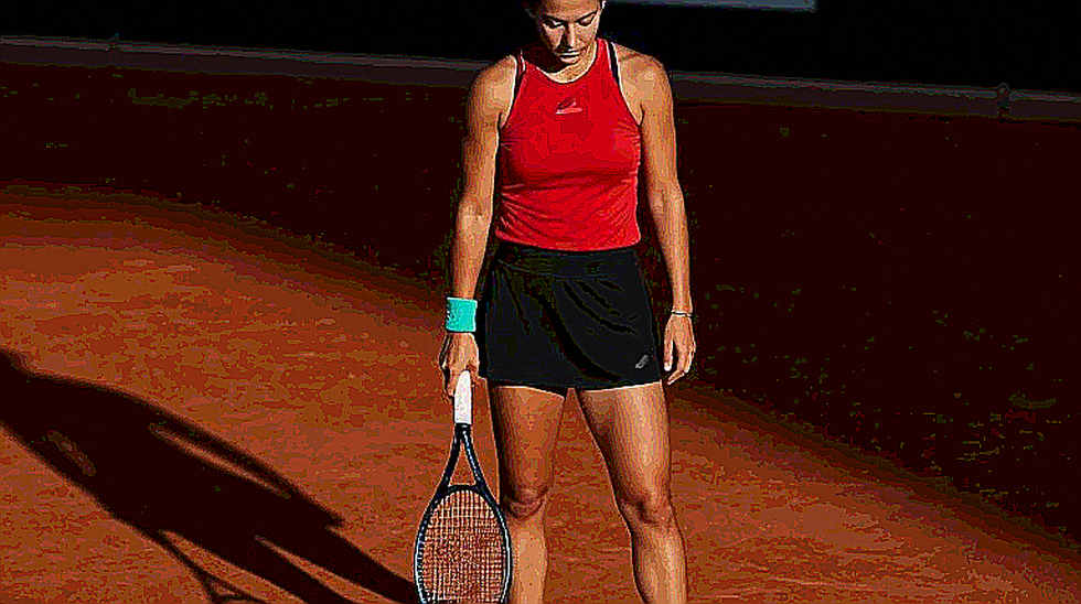 Silent heartbeats in the locker room: Lessons in patience from a hard-court tennis match