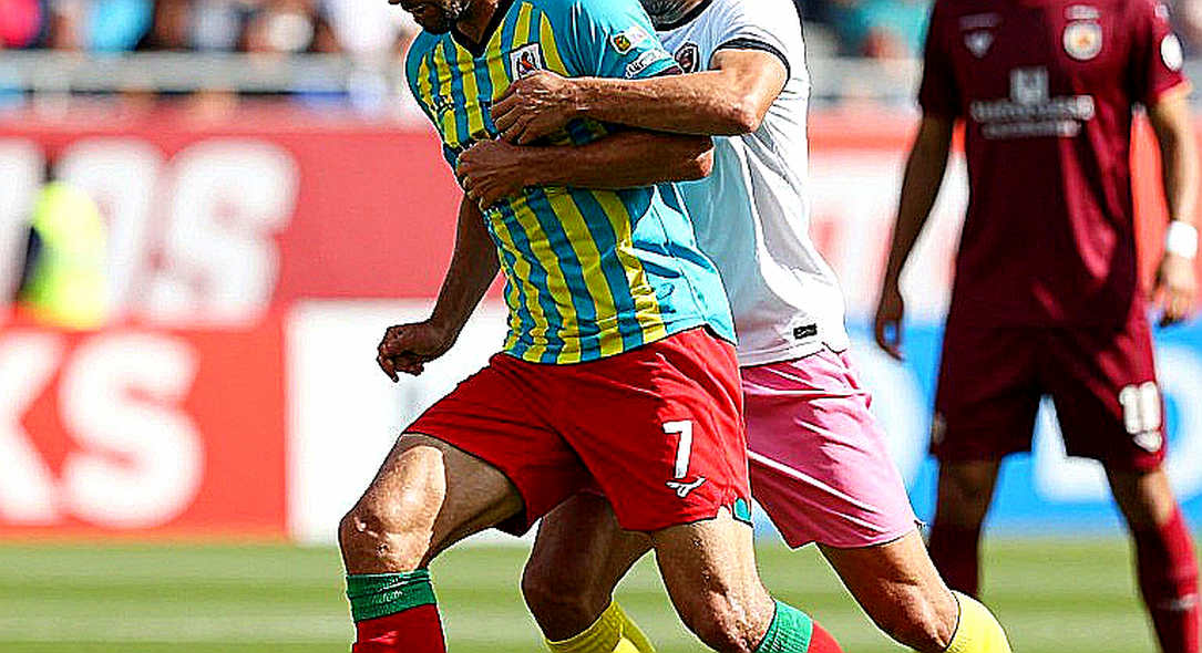 Raúl Jiménez chấn thương trước derby: Một thông báo, hai cách đọc và ba tín hiệu xung đột Raúl Jiménez chấn thương trước derby: Một thông báo, hai cách đọc và ba tín hiệu xung đột