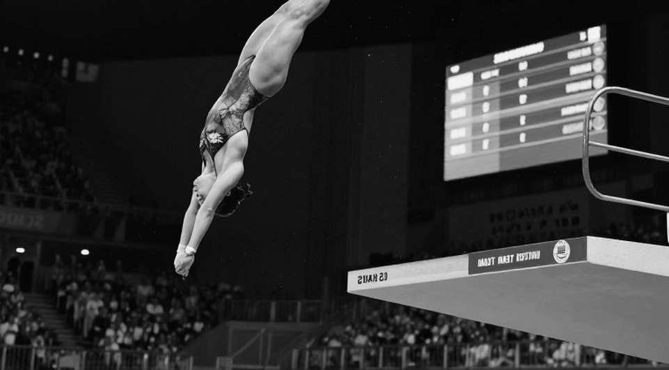 Bóng đá Việt Nam 2026: Từ cơn sốt sân cỏ đến bài toán phát triển bền vững