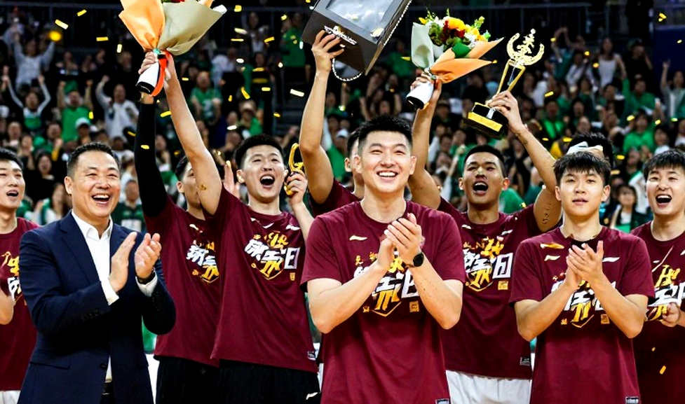 Panathinaikos đối mặt cuộc khủng hoảng nhân sự nghiêm trọng: Ba trụ cột cùng nghỉ thi đấu trong thời điểm then chốt