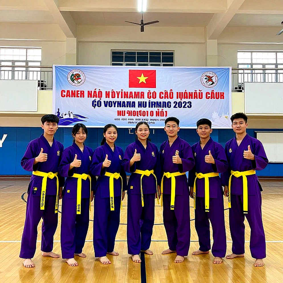 Từ cú ngã ở Mỹ Đình đến bản đồ chiến thuật Đông Nam Á: Hành trình không tiếng vỗ tay của bóng đá Việt Nam