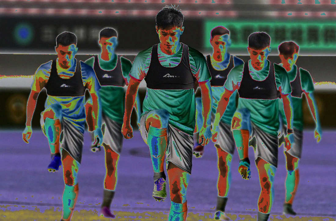 Bên trong chợ chuyển nhượng V.League: bán tương lai để trả lương hiện tại Bên trong chợ chuyển nhượng V.League: bán tương lai để trả lương hiện tại