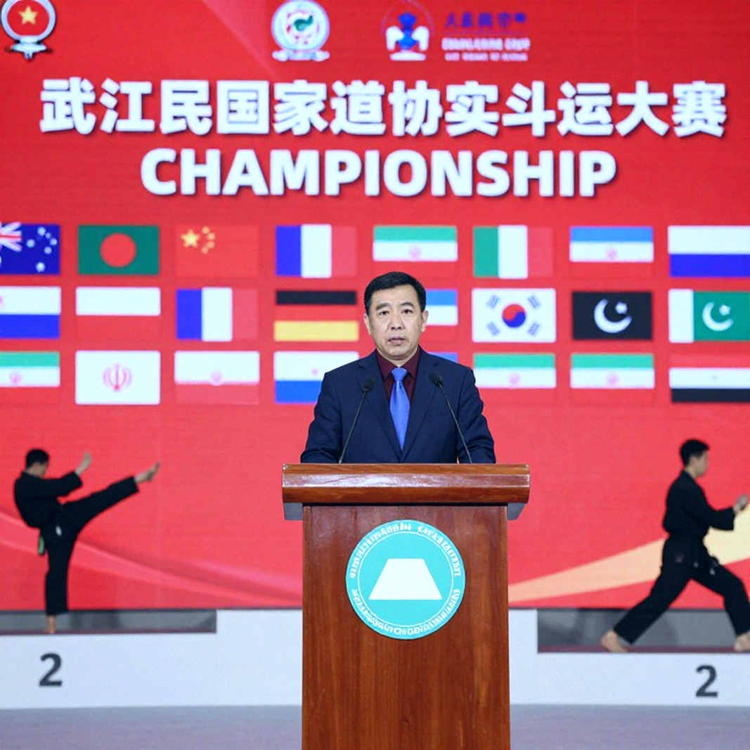 HCV kata đồng đội nữ Asiad 20: Mái tóc tém và bài toán truyền lực HCV kata đồng đội nữ Asiad 20: Mái tóc tém và bài toán truyền lực