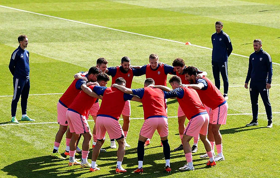 Thụy Sĩ và hai khoảng trống giữa xương sống: Embolo, Xhaka và bài toán quản trị rủi ro Thụy Sĩ và hai khoảng trống giữa xương sống: Embolo, Xhaka và bài toán quản trị rủi ro