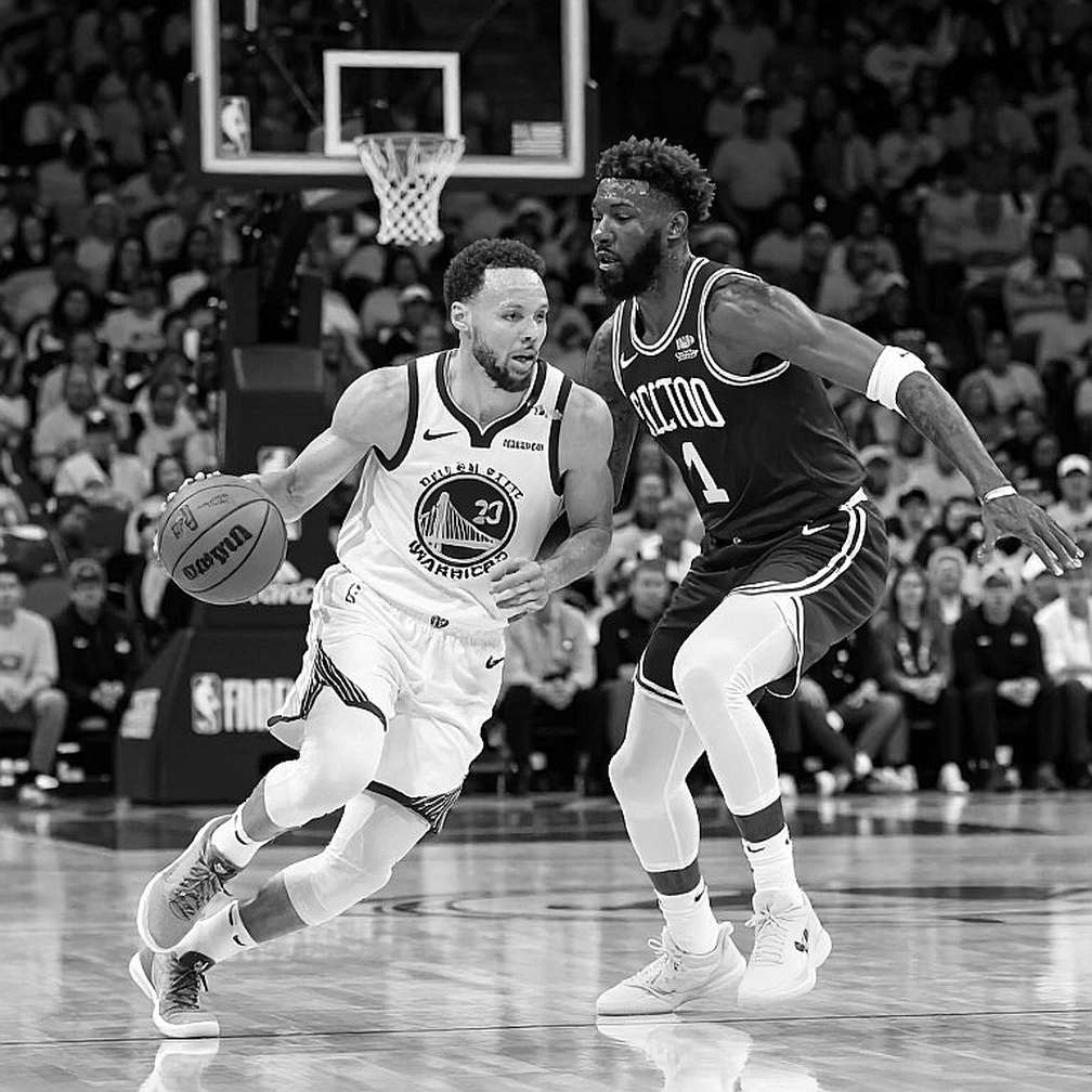 Mark Williams rách sụn vai: Phoenix Suns và canh bạc 38 triệu USD Mark Williams rách sụn vai: Phoenix Suns và canh bạc 38 triệu USD