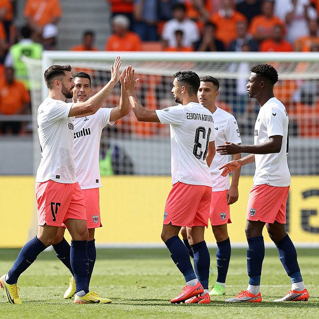 Indonesia - Thái Lan: Cuộc chiến nhịp độ ở chung kết AFF Cup