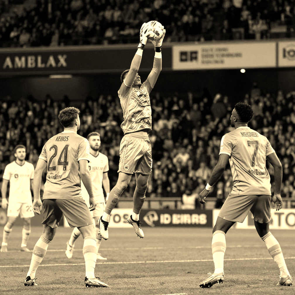 Mezian Mesloub's Four Appearances and the Gap Left by JJ Gabriel at Manchester United Mezian Mesloub's Four Appearances and the Gap Left by JJ Gabriel at Manchester United