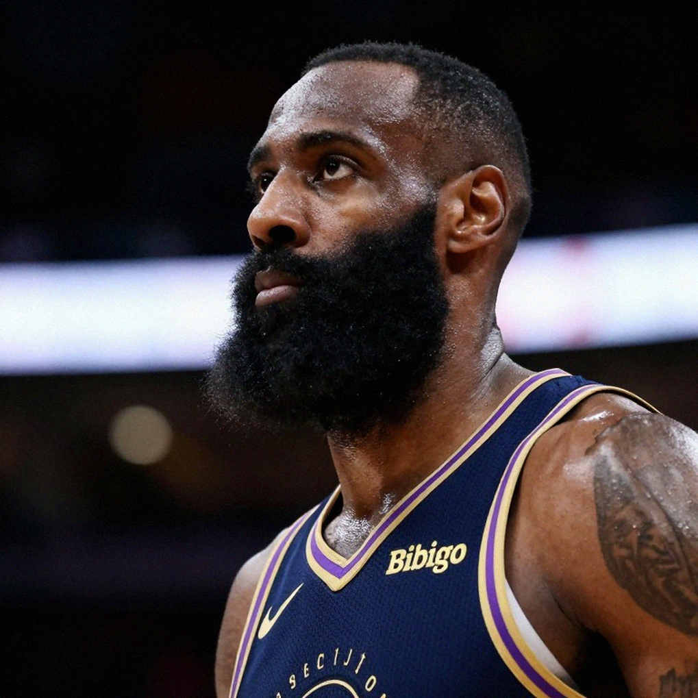 Ginebra vẫn chưa có Brownlee: Jordan Murphy đến Manila, và bài toán thật nằm ở một chỗ khác Ginebra vẫn chưa có Brownlee: Jordan Murphy đến Manila, và bài toán thật nằm ở một chỗ khác