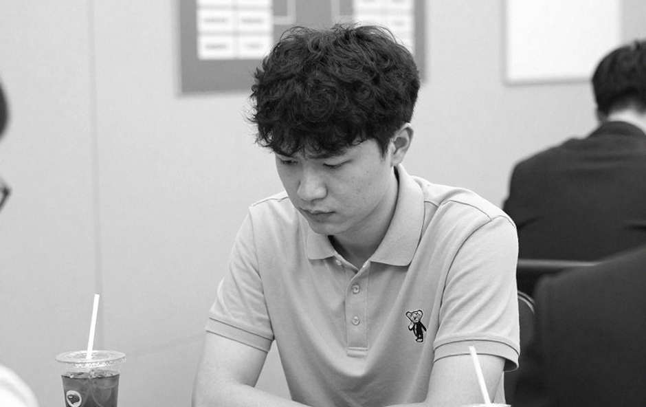 Olympiad cờ vua 2026 vòng 5: Bàn cờ số 4 của nhà vô địch thế giới và cú ngã của tuyển nữ Ấn Độ Olympiad cờ vua 2026 vòng 5: Bàn cờ số 4 của nhà vô địch thế giới và cú ngã của tuyển nữ Ấn Độ