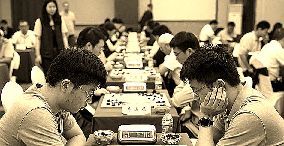Ván 9 Olympiad Cờ vua 2026: Gukesh thoát hiểm ở bàn số 4, Ấn Độ vẫn sống nhờ một điểm tựa duy nhất